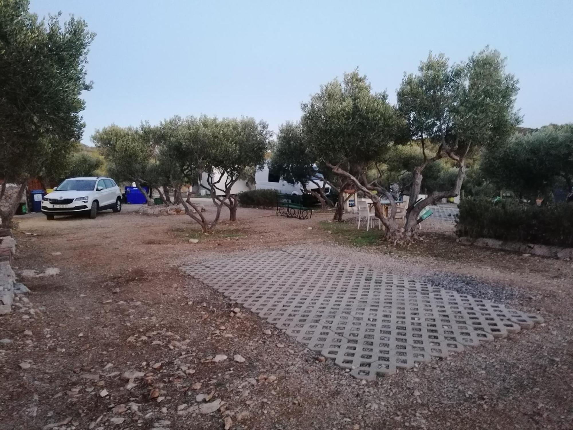 Camp Kopito Hotel Đảo Hvar Ngoại thất bức ảnh