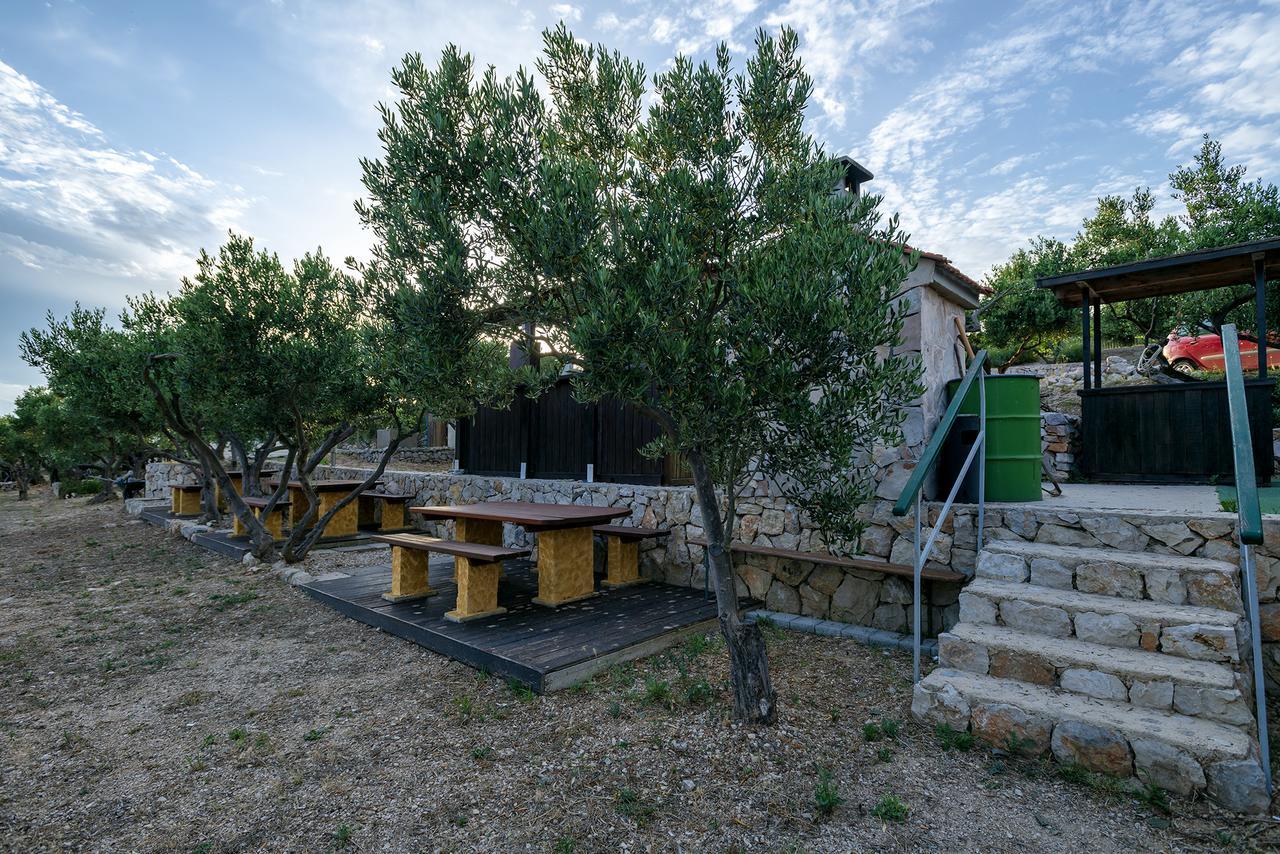 Camp Kopito Hotel Đảo Hvar Ngoại thất bức ảnh
